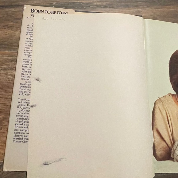 Born to be King Prince William of Wales-Book by Trevor Hall - Picture 4 of 6